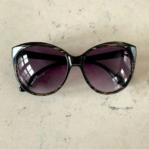 Marc by Marc Jacobs oversized sunglasses